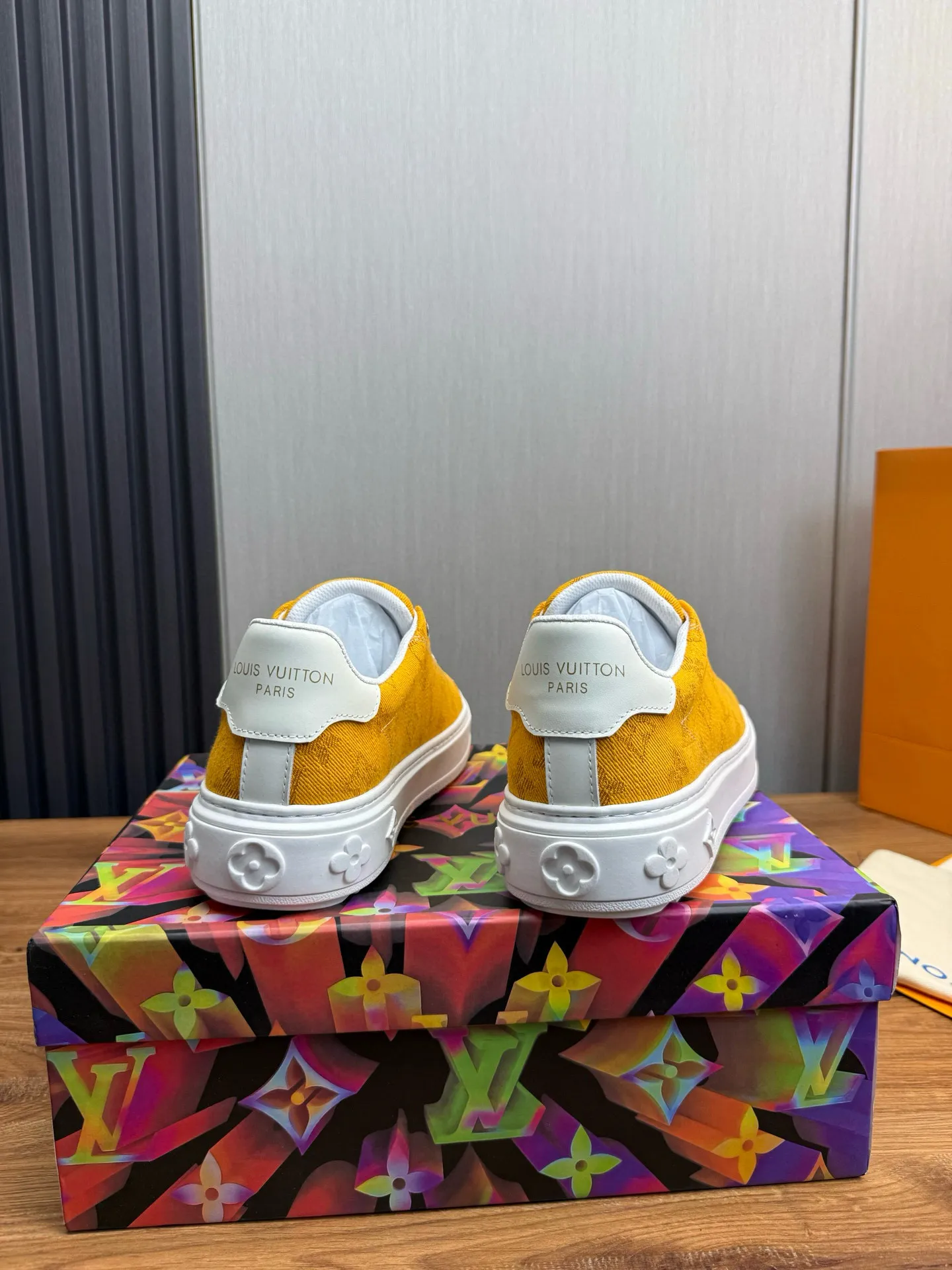 Factory price: 520💰LOUIS VUITTON [Louis VUITTON] The new trendy Lv is on the market🎁, casual and fashionable men's shoes👟The upper is made of imported original fabric + cowhide mesh lining, the original wear-resistant rubber outsole, the version is simple and elegant, exclusive for trendy men. Code number: 38-44, customized 45, 46